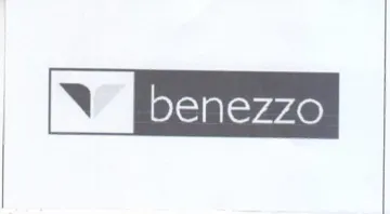 مع trademark logo